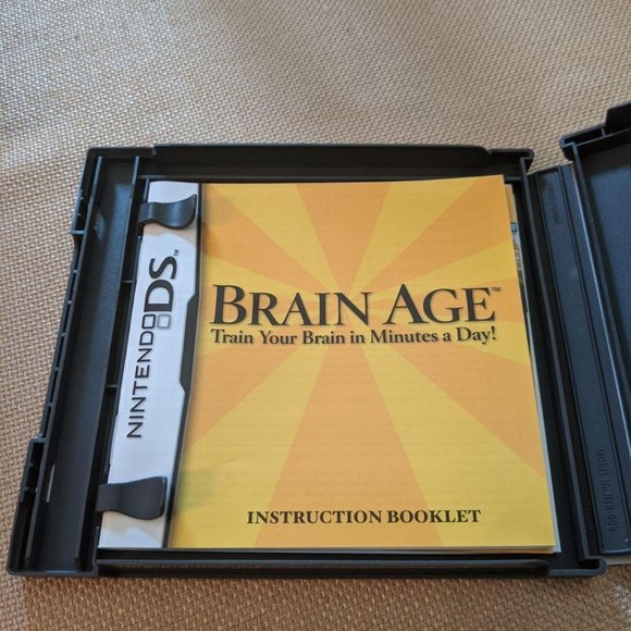 Brain age brain training memory Nintendo Case, Manual and Game Cartridge - Picture 2 of 3